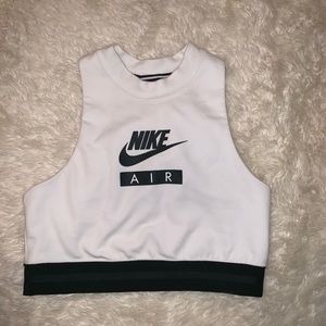 🛍Athletic tank top/cropped top white🛍